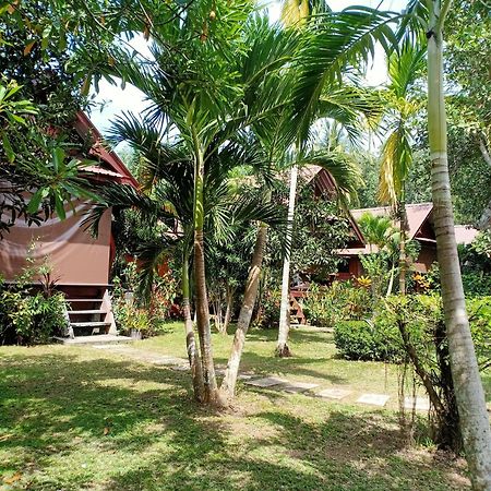 Friendly Koh Jum Hotel Kültér fotó