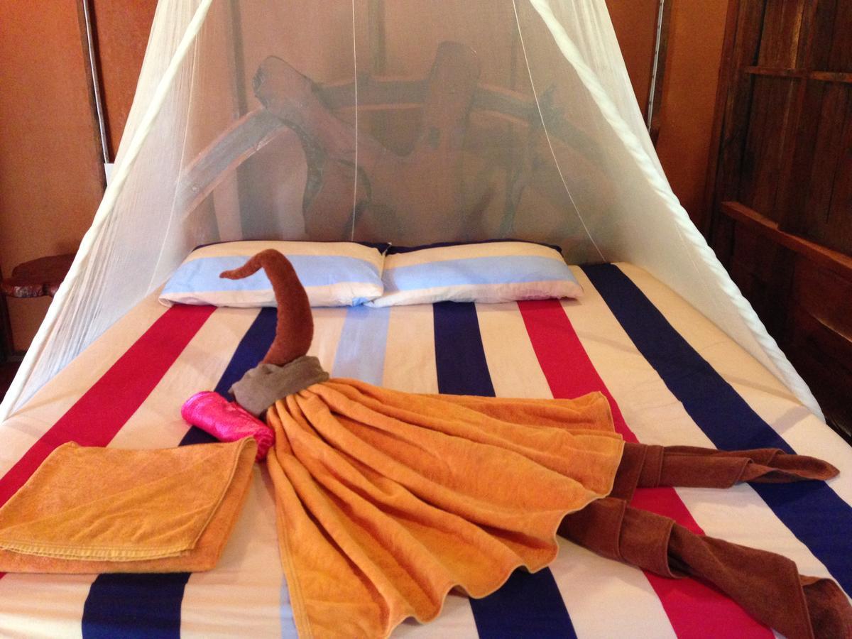 Friendly Koh Jum Hotel Kültér fotó